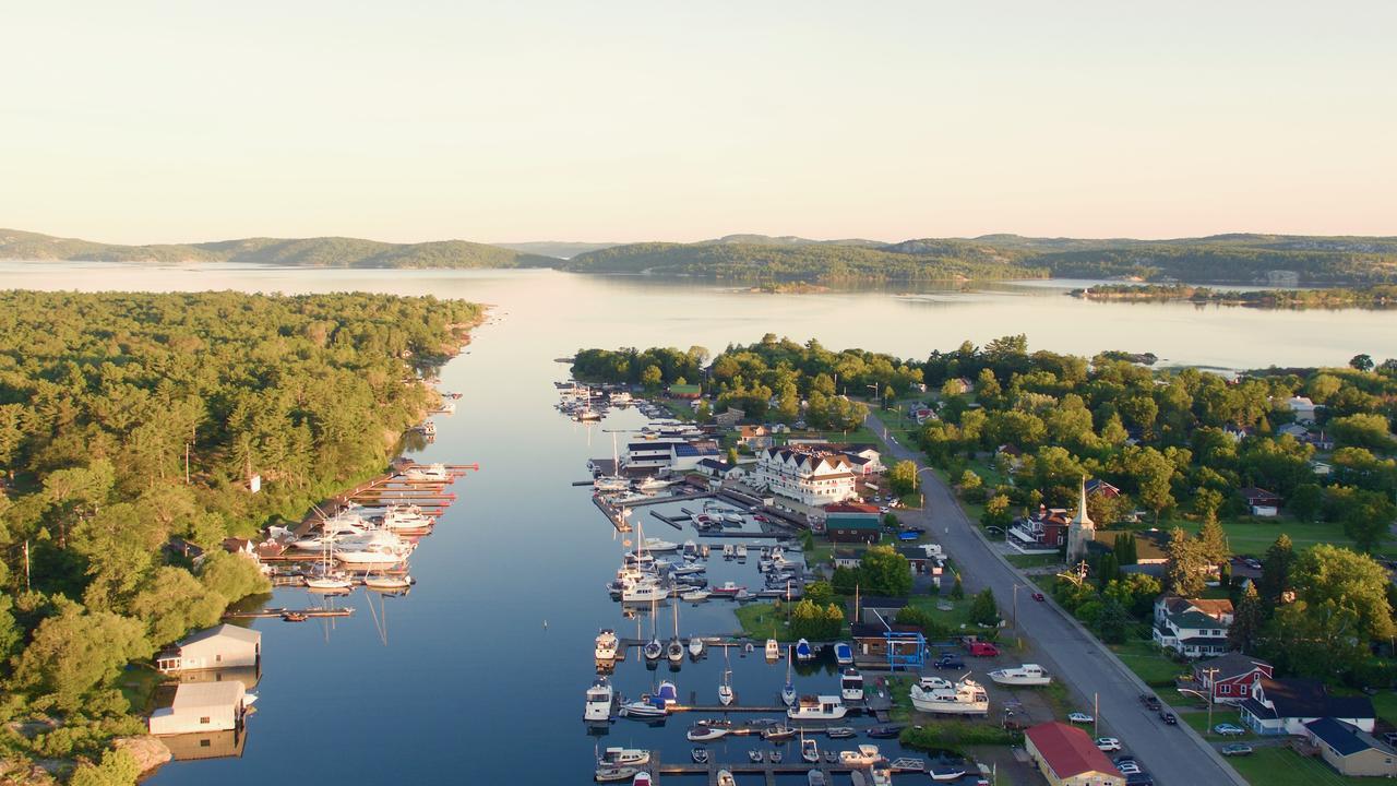 Sportsman'S Inn Resort & Marina Killarney Exterior foto